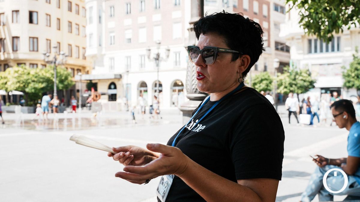 Begoña, guía turística trabajando en Córdoba