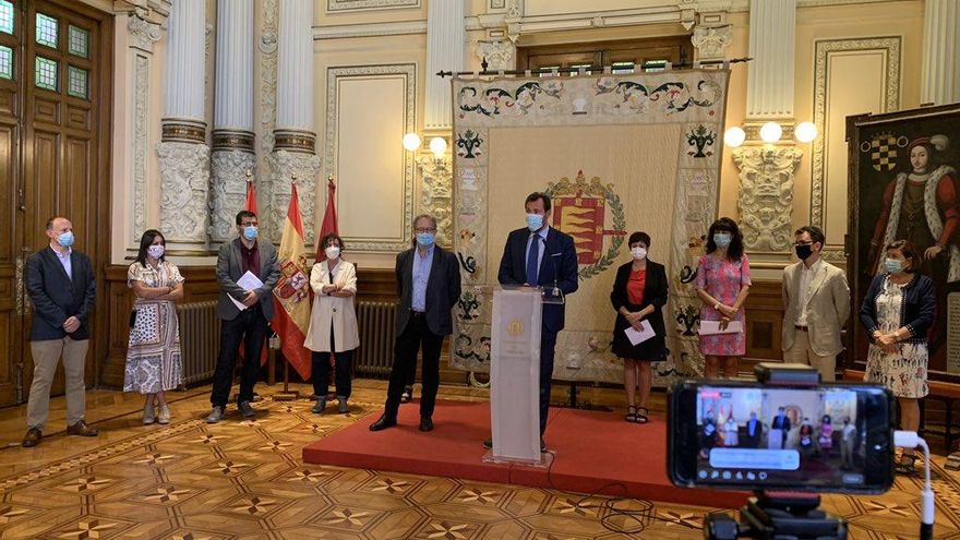 El alcalde de Valladolid no ve "razones sanitarias" para restringir los aforos y denuncia "abuso de poder" de la Junta