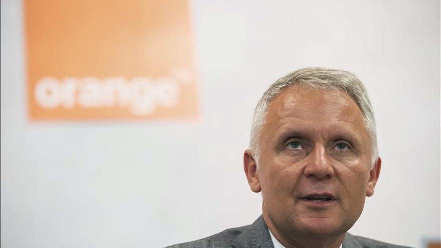 La CE aprueba con condiciones la compra de Jazztel por Orange