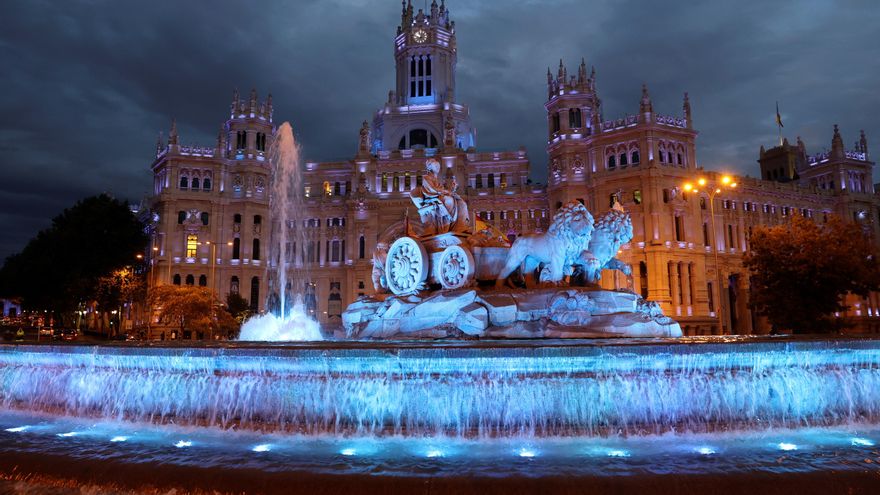 El palacio y la fuente de Cibeles. EFE/Kiko Huesca.