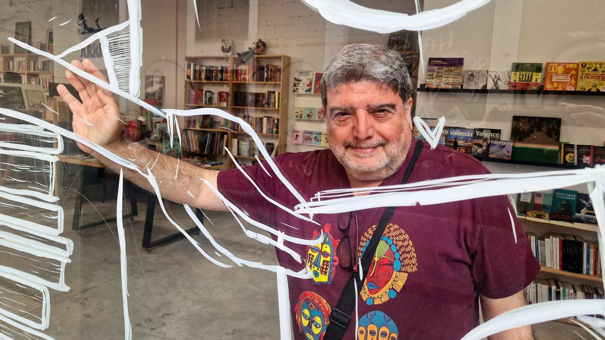 Francesc Viadel a la llibreria Arribada, on va presentar dimecres la seua darrera novel·la, 'Abisme'.