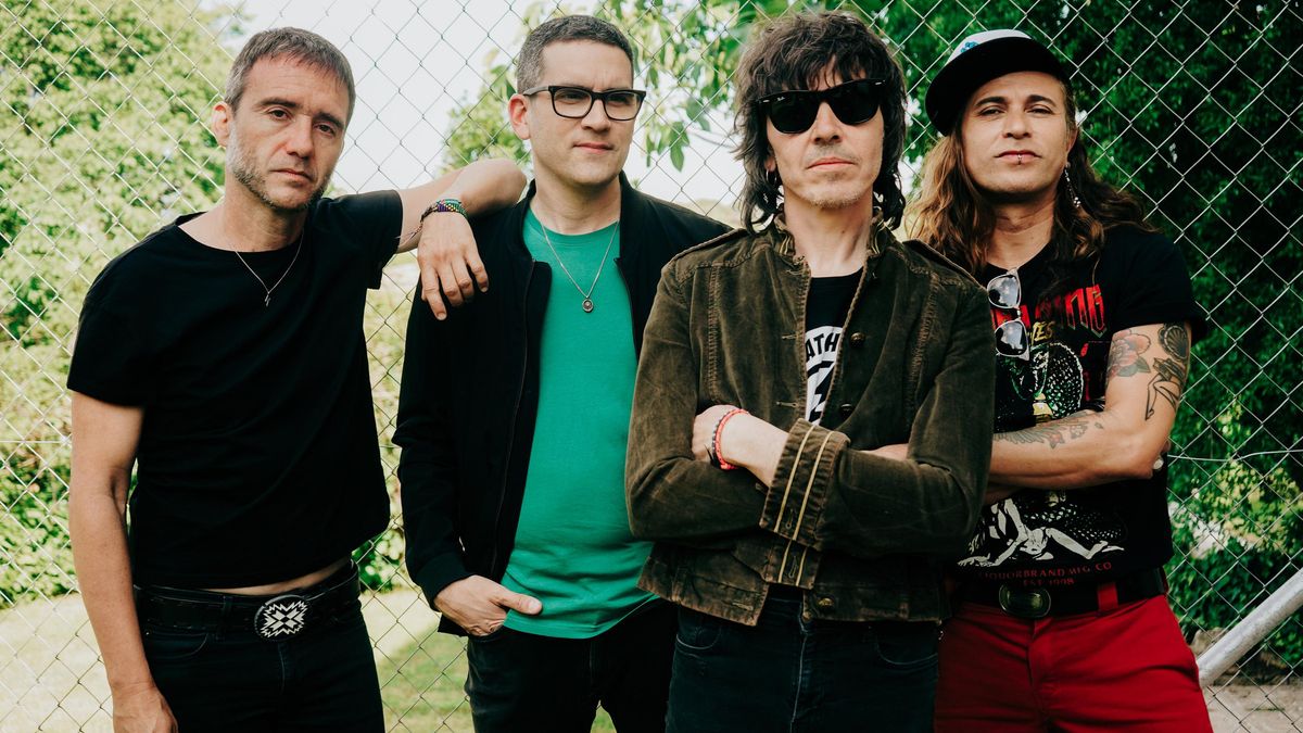 Rubén Pozo actuará en Toledo junto a su banda, Los Chicos de la Curva