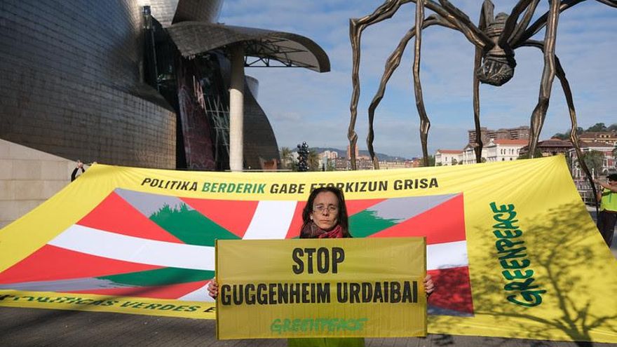 Greenpeace se une a otras dos demandas contra el nuevo Guggenheim: "Urdaibai tiene el mismo valor que Doñana"
