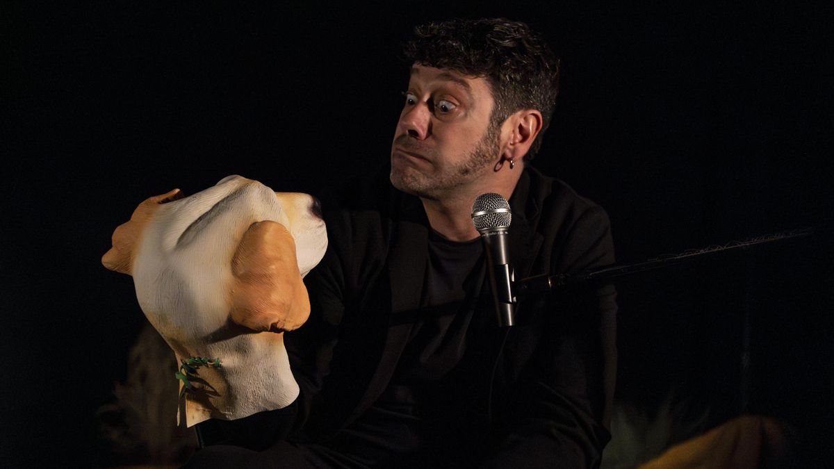 Sato Díaz en un ensayo de 'La diatriba del perro'