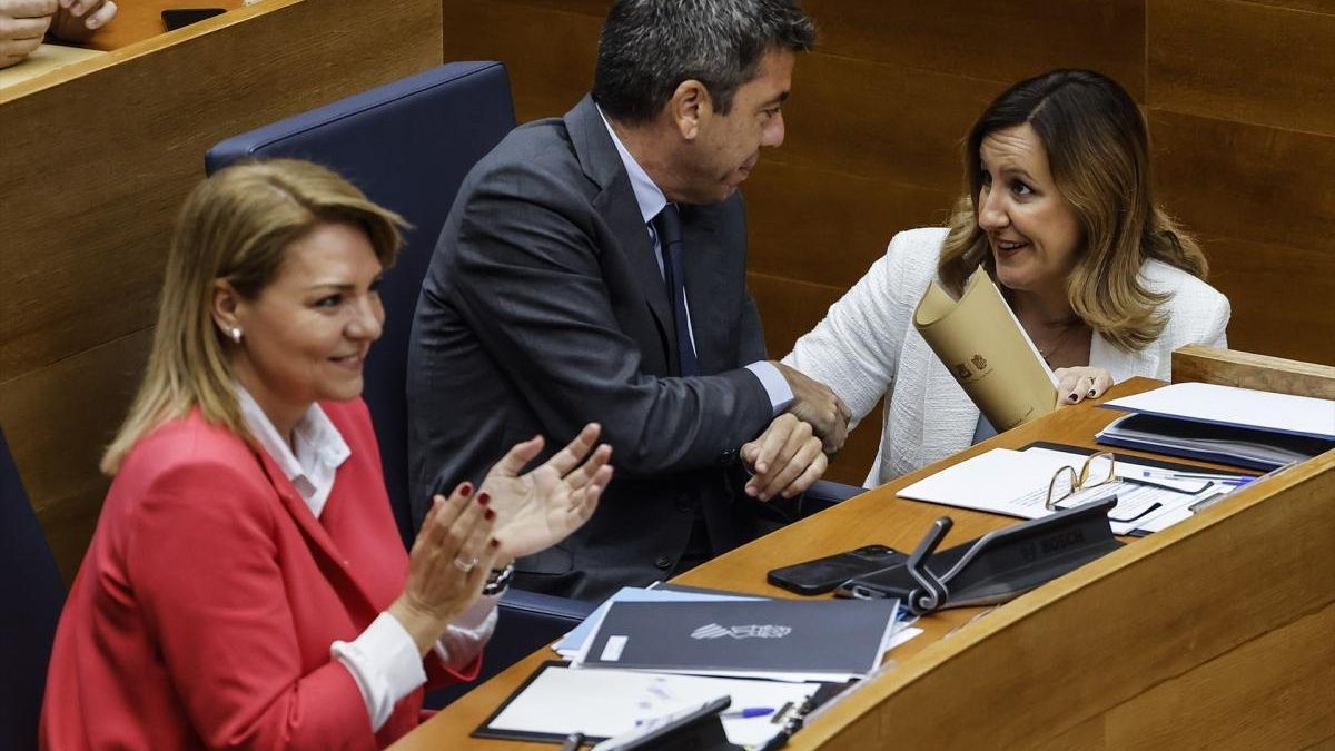 Susana Camarero, Carlos Mazón y María José Catalá en un pleno de las Corts Valencianes.