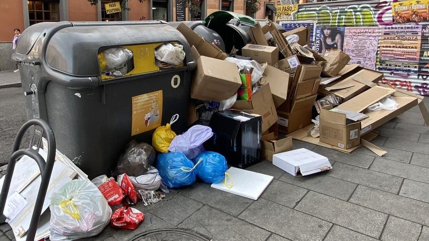 Carabante admite que la recogida de residuos en Madrid es "muy, muy, muy mejorable" y anuncia más frecuencia en noviembre