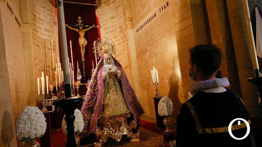 Veneración al Santísimo Cristo de la Misericordia y Nuestra Señora de las Lágrimas