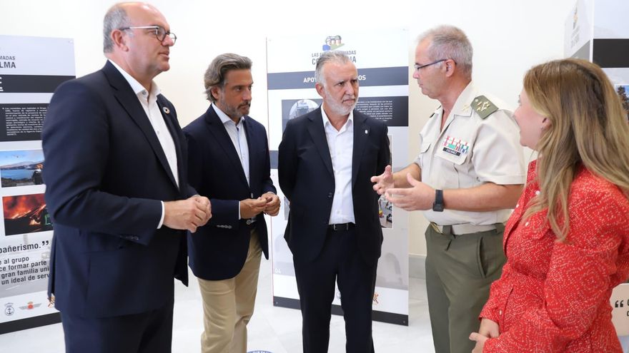 Inauguración de la exposición ‘Las Fuerzas Armadas con La Palma. Operación Cumbre Vieja’.