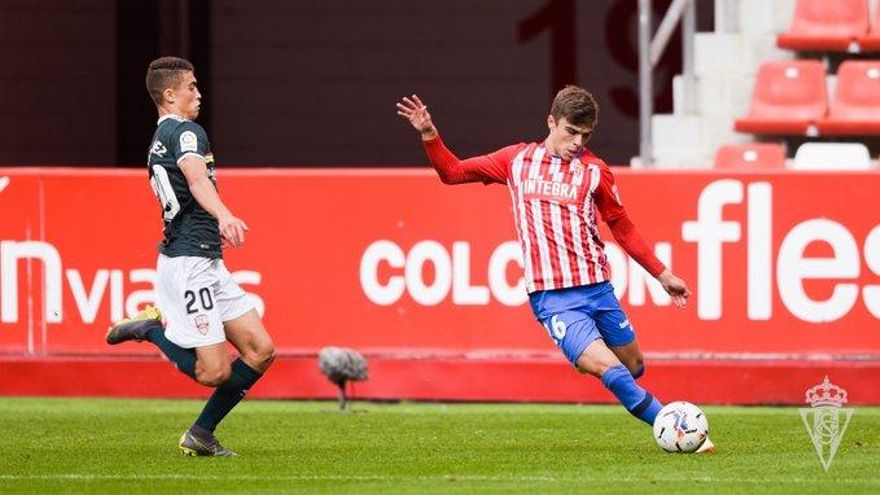 Derrota sobre la bocina en el debut en Segunda