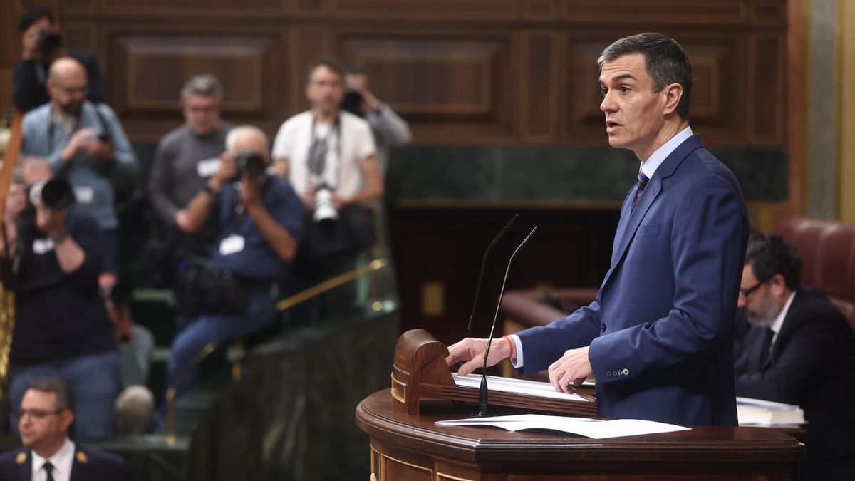 Sánchez alerta de que los efectos de Irán serán "mucho peores" que los de Irak y defiende su 'no a la guerra' frente a Aznar