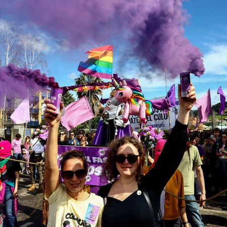 La manifestación por el 8M se celebró este año en Villaviciosa. En la imagen, un momento de la marcha