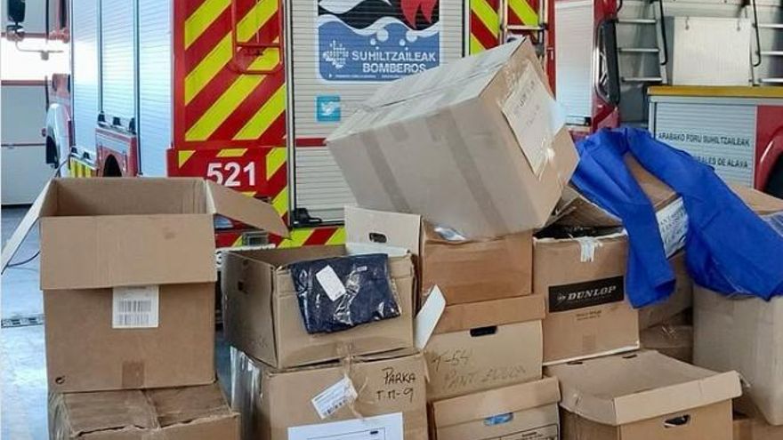 El Gobierno vasco guarda para otra catástrofe en un pabellón material donado para la DANA de Valencia