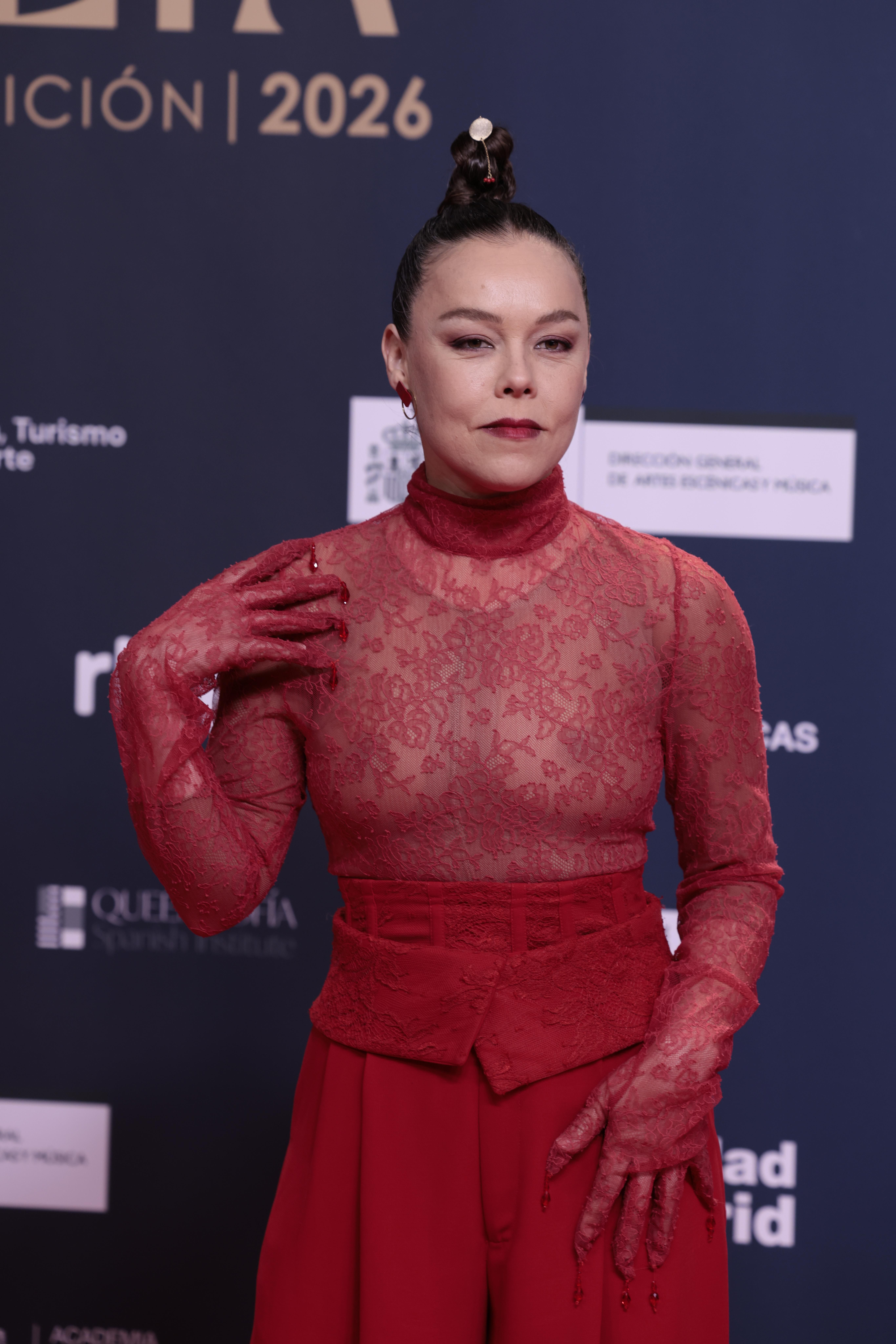 La bailaora y coreógrafa Rocío Molina posa a su llegada a la gala de la cuarta edición de los Premios Talía