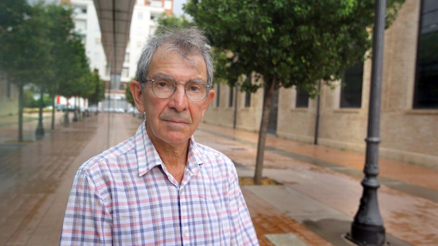 Munárriz, psiquiatra especializado en trastornos graves, considera que el modelo de salud mental se ha hipertrofiado por la rama farmacológica.