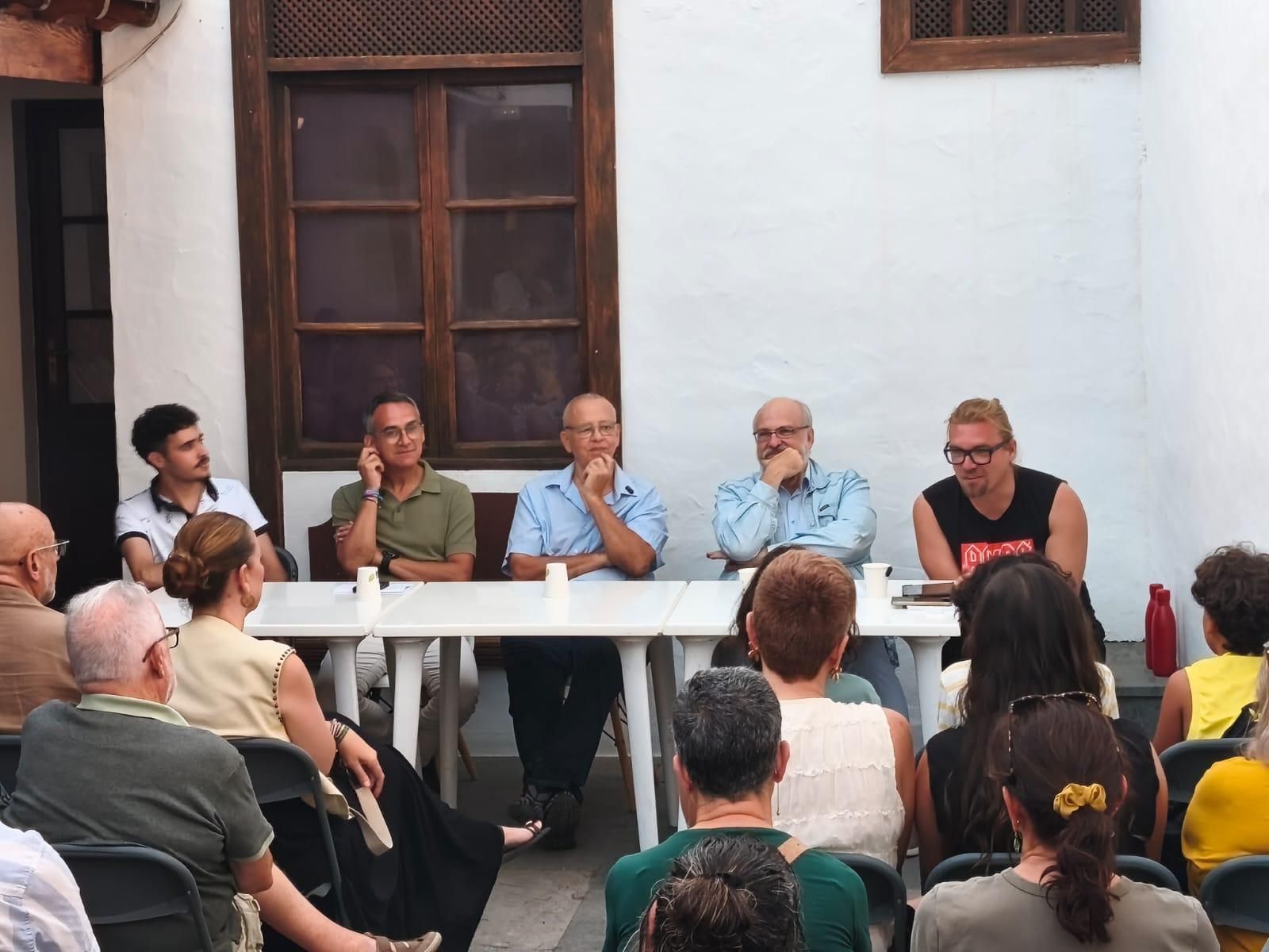 Presentación de 'Los dos entierros y pico de Paco'.