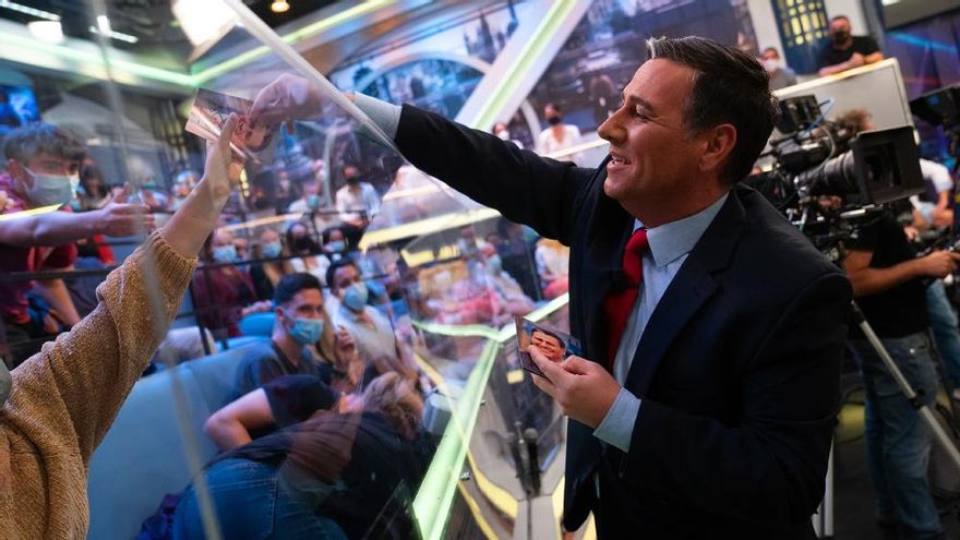 "Pedro Sánchez" volvió a 'El Hormiguero' gracias a Latre y habló de Puigdemont: "Lo mío es la seducción, no la sedición"