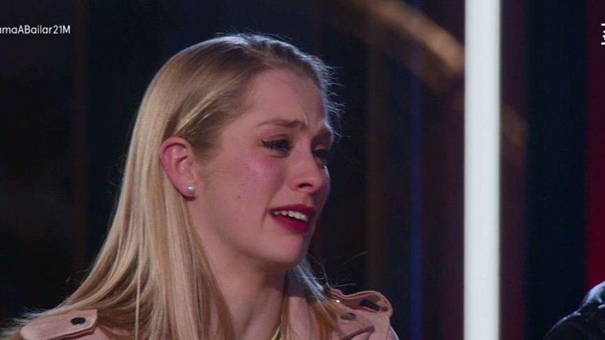 Ester se derrumba por la expulsión de Oriana