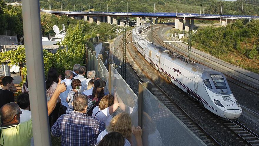 Víctimas del accidente del Alvia reúnen 62.000 firmas para que TVE emita el documental sobre los hechos
