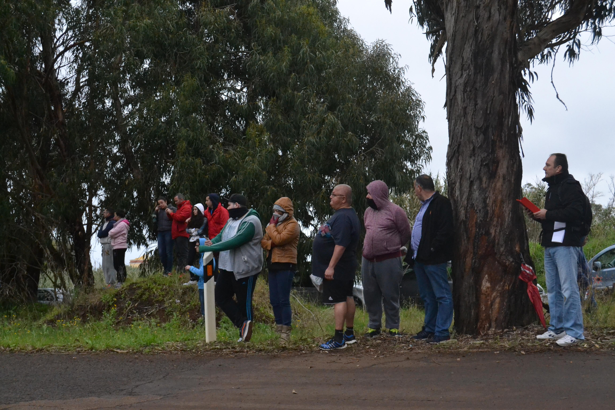 La salida del Rally Islas Canarias en el primer tramo del viernes 11, de Moya a Fontanales.