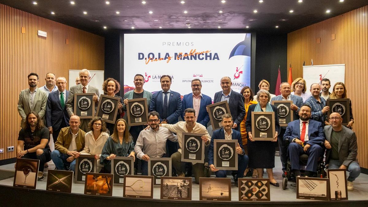 La Denominación de Origen La Mancha cierra la campaña vinícola con la entrega de sus premios ‘Vino y Cultura’
