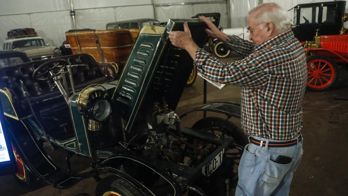 El primer coche matriculado en Córdoba, un De Dion Bouton de 1904