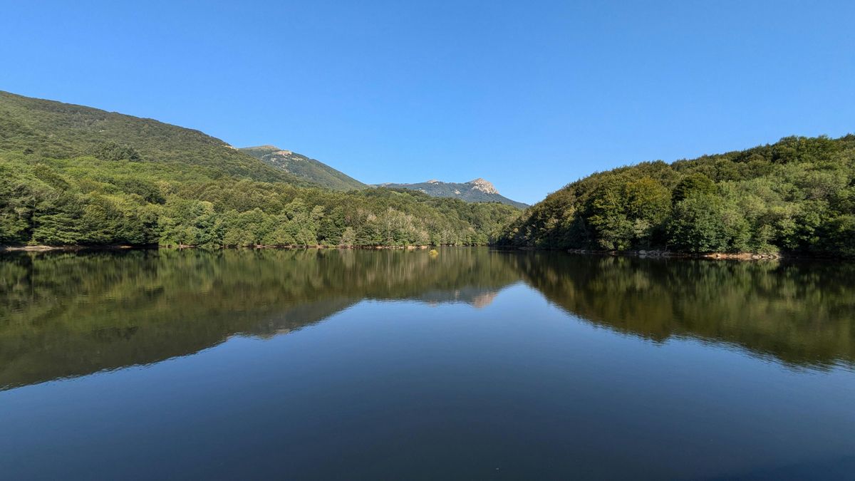El pantano de Santa Fe en el Parque Natural del Montseny.