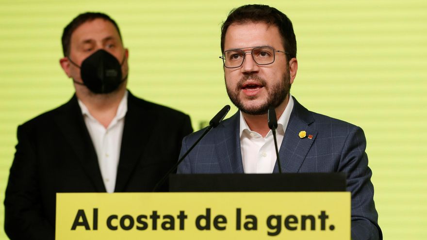 El candidato de ERC a la presidencia de la Generalitat, Pere Aragonès, comparece en Barcelona para valorar los resultados de las elecciones catalanas. EFE/Alberto Estévez