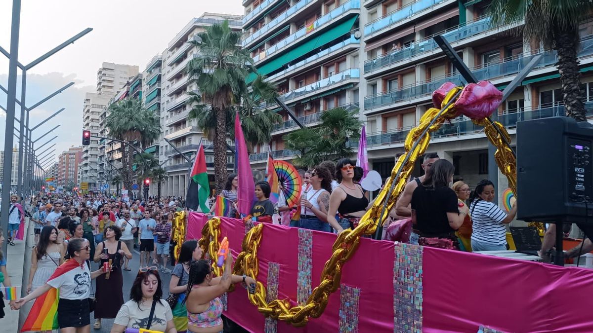 Marcha del Orgullo LGTBI+ en Logroño: "Estamos ocupando las calles con diversidad, disidencia y resistencia"