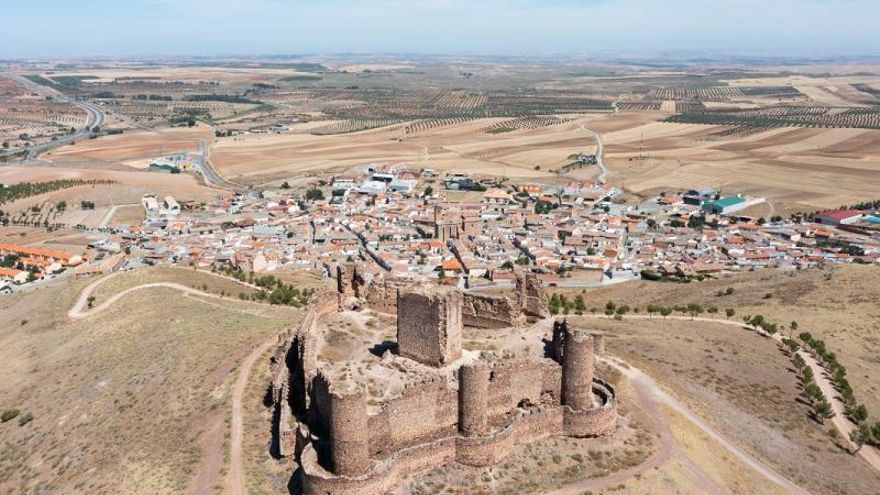 Almonacid de Toledo: apuntalados y colapsados