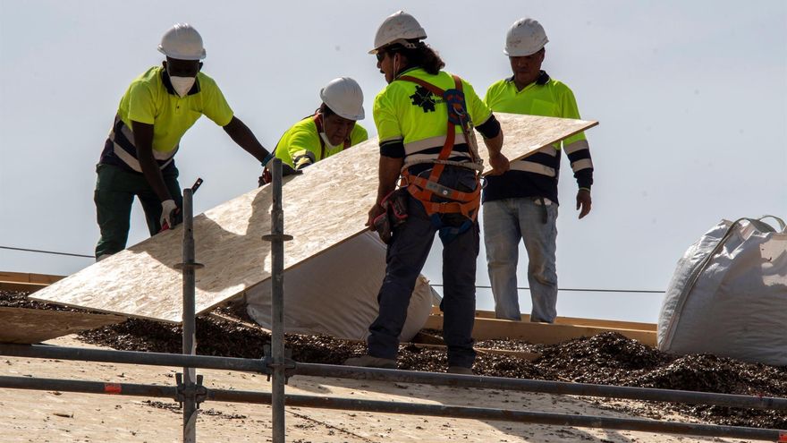 Unas 10.800 personas podrían acogerse a la regularización extraordinaria en Balears: "Es bueno para toda la sociedad"