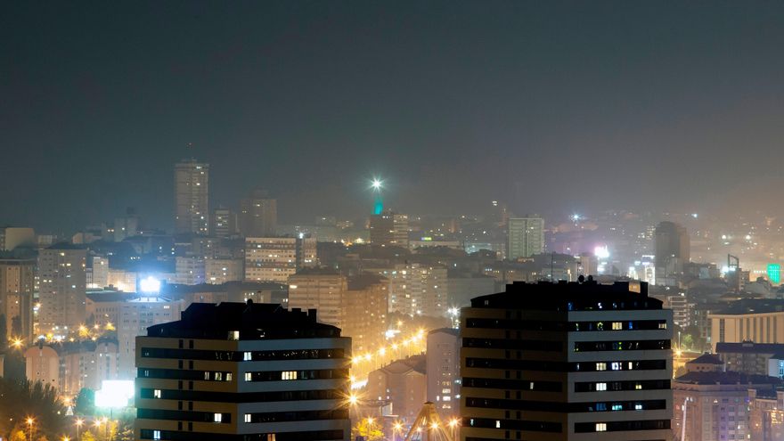 La luz artificial de las ciudades alarga la temporada de crecimiento de las plantas