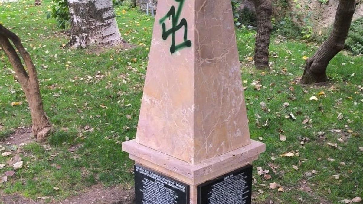 Memorial vandalizado