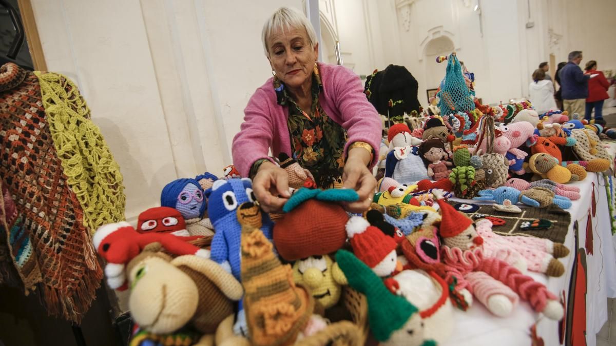 Mercadillo solidario “Ayúdanos a no olvidar” de la Asociación de Alzheimer