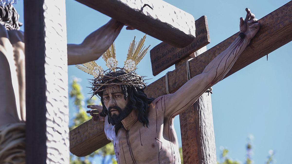 La salida de la Hermandad de la Conversión, en imágenes