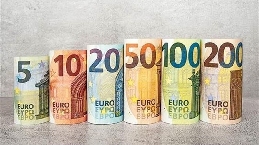 Bruselas da luz verde para que Bulgaria adopte el euro a partir de 2026