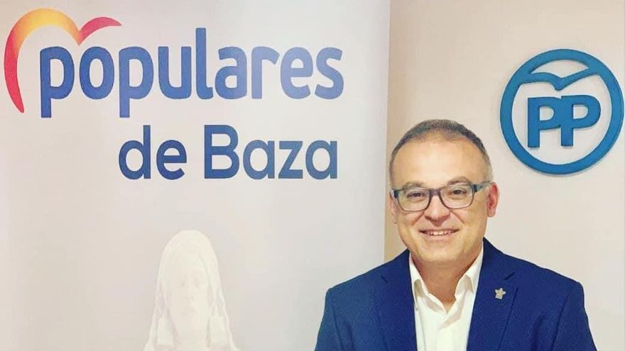 La promesa de un concejal de renunciar a las siglas de Vox allana la gobernabilidad en dos pueblos de Granada