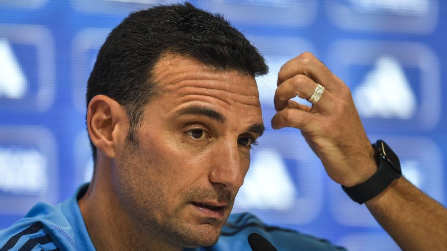 Scaloni anunció la lista definitiva de la Selección, con Garnacho adentro y un campeón del mundo afuera