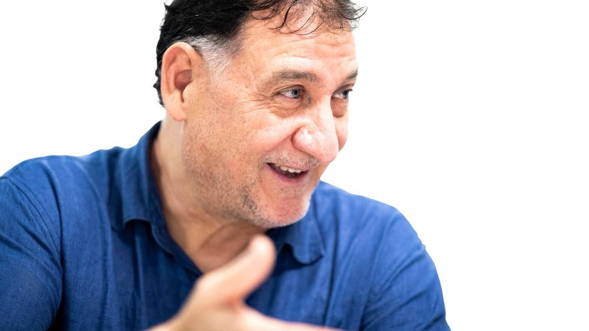 Juan Cristóbal Peña describe el mundo literario y a la vez el horror que rodeaba a la protagonista.