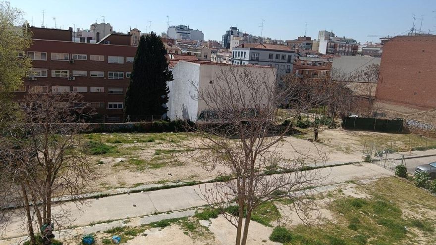 Asociaciones de Tetuán cuentan solares para explicar al Ayuntamiento de Madrid que no hay sitio para construir más
