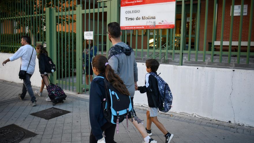 Ayuso avanza que los nuevos colegios públicos de Madrid tendrán la jornada partida obligatoria