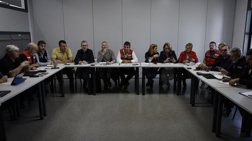 El descontrol en la política de Emergencias valenciana: de entregarla a Vox a la desconfianza de Mazón en su propio equipo