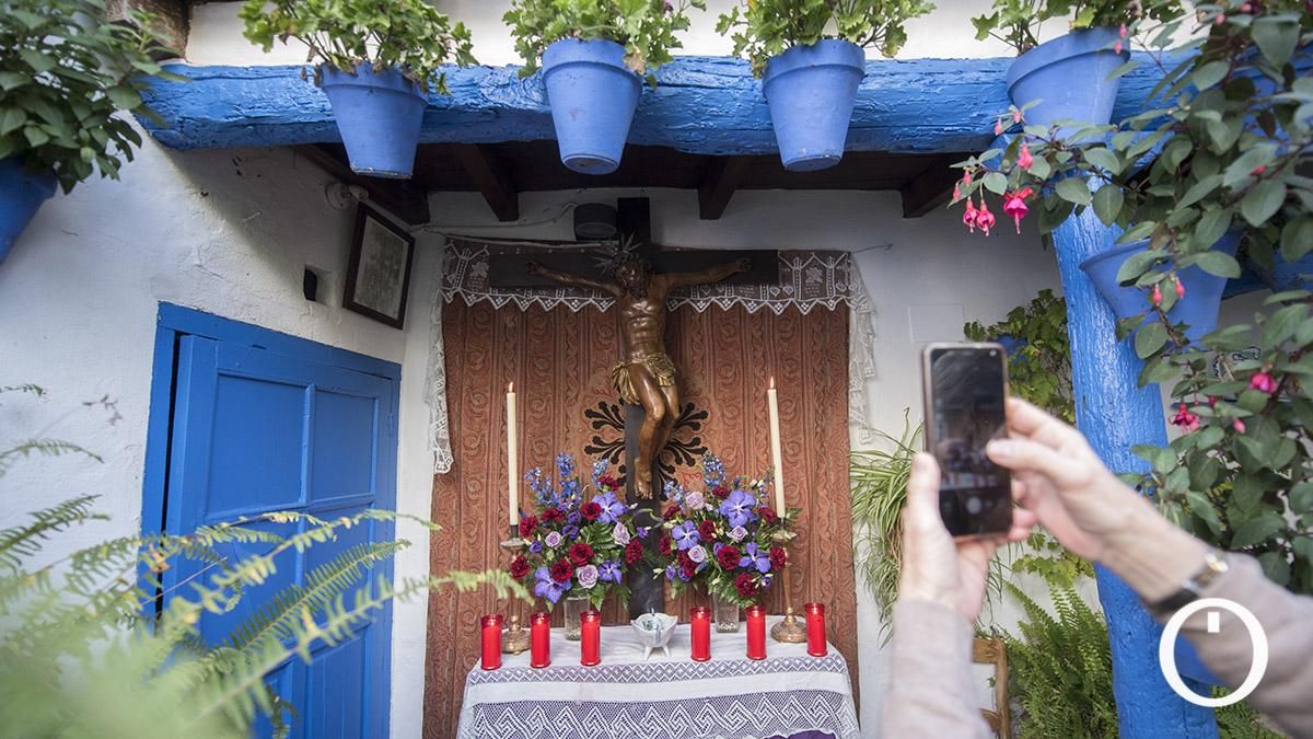 Altar en el patio de San Juan de Palomares, 11, en una edición anterior | TONI BLANCO