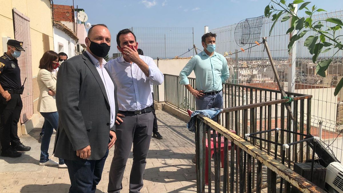 Martinez Dalmau con el alcalde de Callosa en una visita reciente