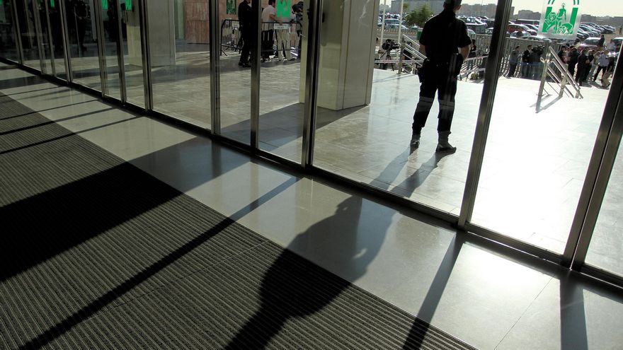 Juzgan una trama que extorsionaba a personas en España con ayuda de funcionarios en Rusia