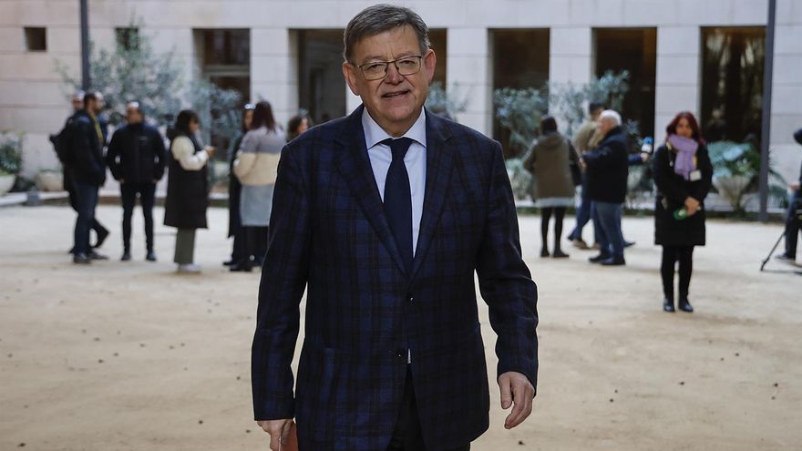 Ximo Puig renuncia a su acta como senador