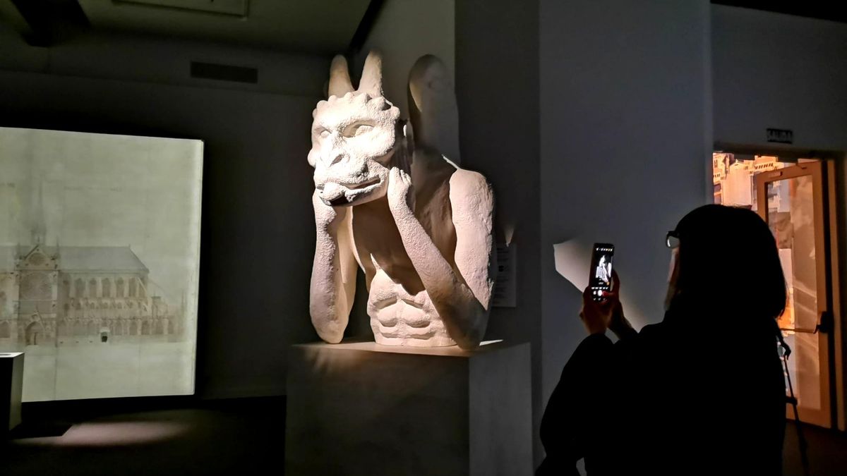 ¿Qué representan las gárgolas de la catedral de Notre Dame en París?