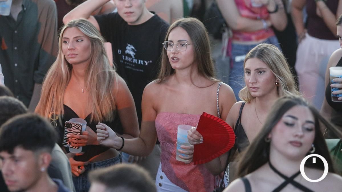 Fiesta de bienvenida universitaria