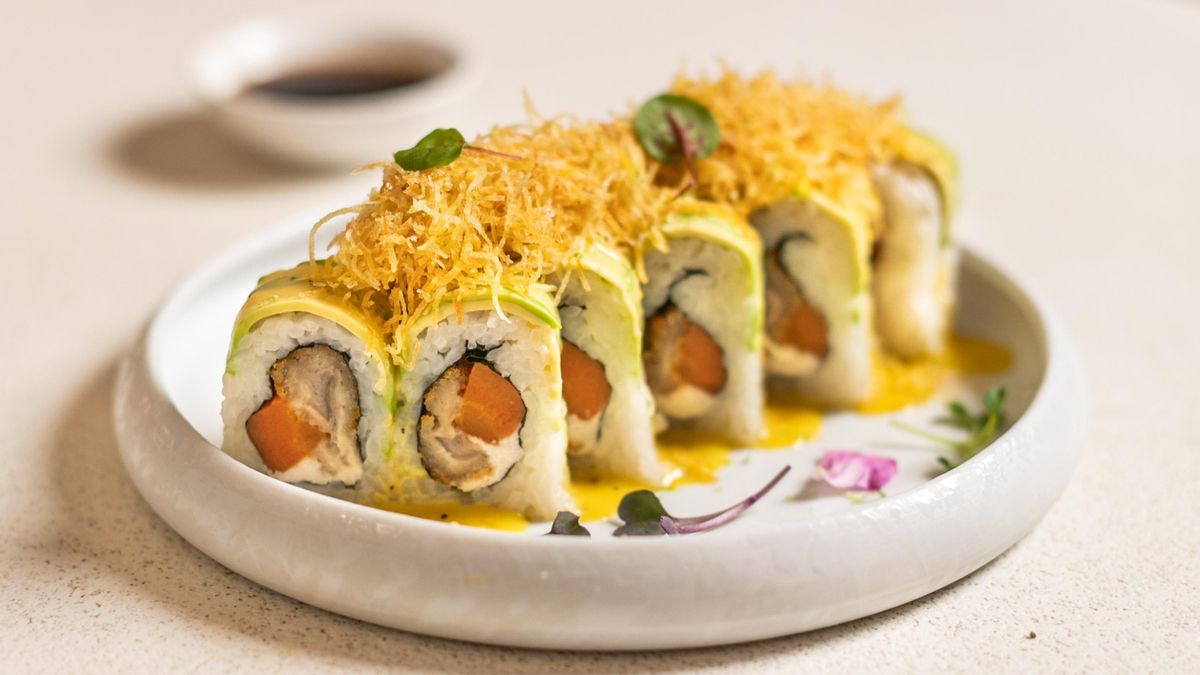 No, en Japón no encontrarás un maki de fresa: diferencias entre el sushi occidental y el sushi real