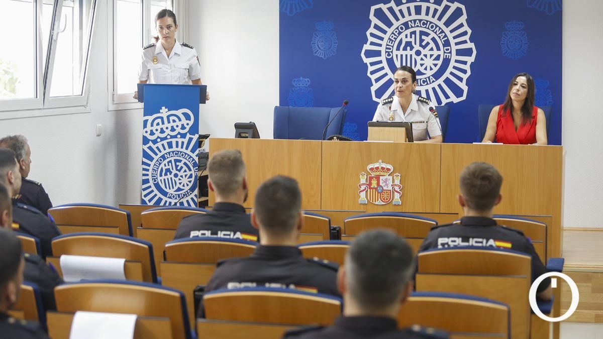 Presentación de diez policías en prácticas de la 38ª promoción de la Escala Básica