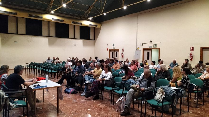 Vecinos de San Jerónimo y Polígono Sur desconfían de los centros para personas sin hogar que planea el alcalde de Sevilla